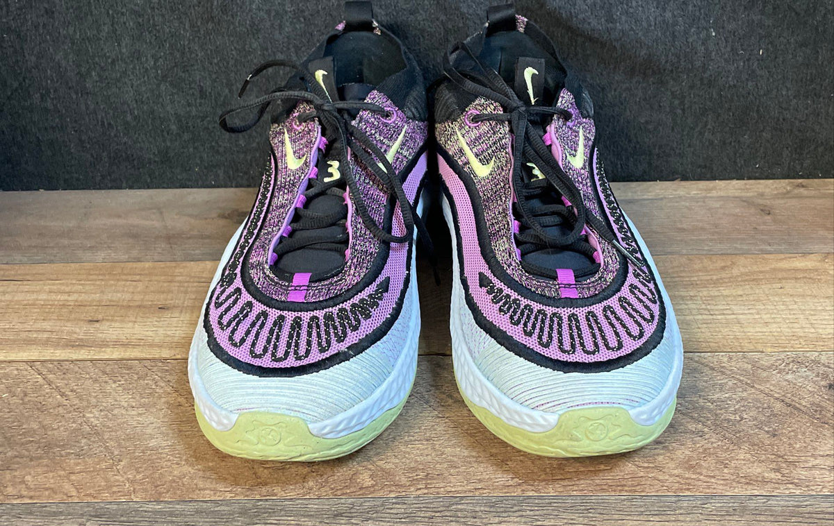 Nike Cosmic Unity 3 Fuschia Lemon Twist Basketball Shoes Size 11