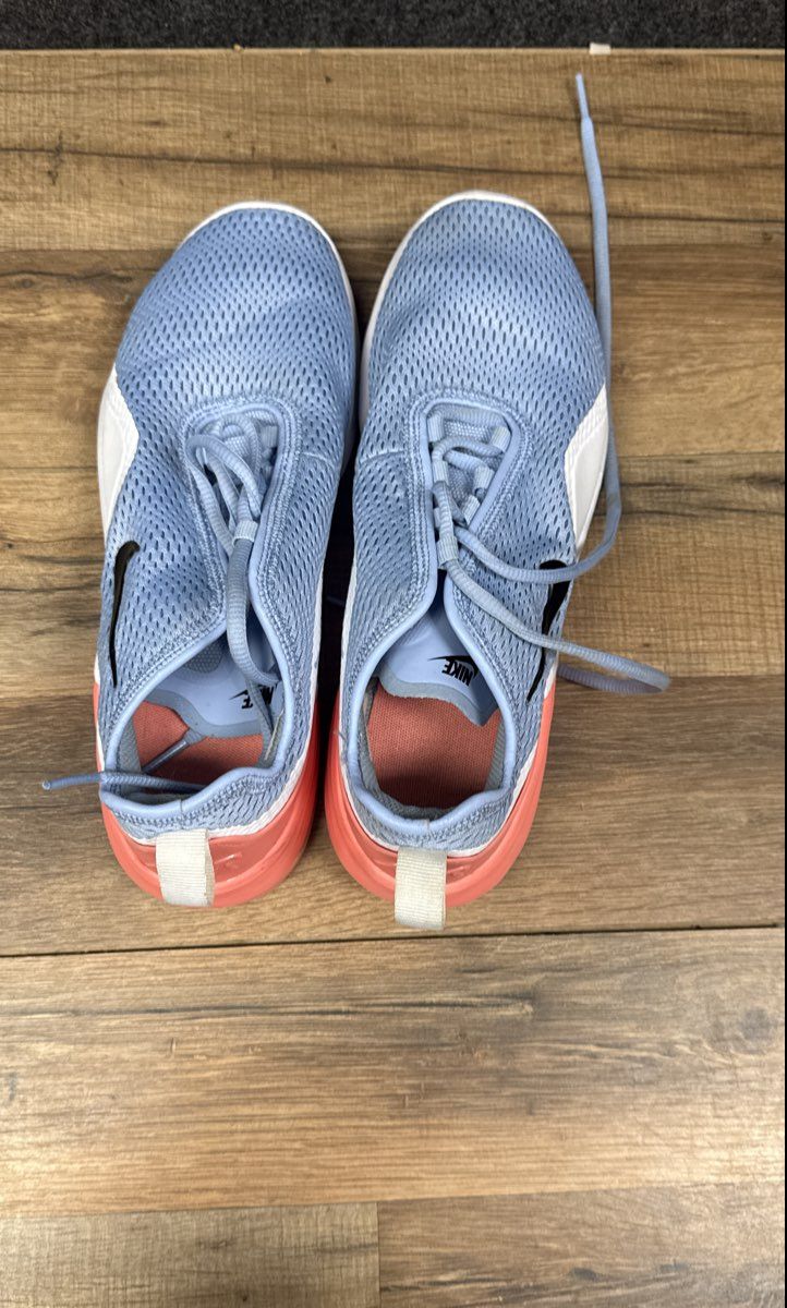 Nike Air Max Motion 2 Light Blue Coral Women's Sneakers Size 7.5