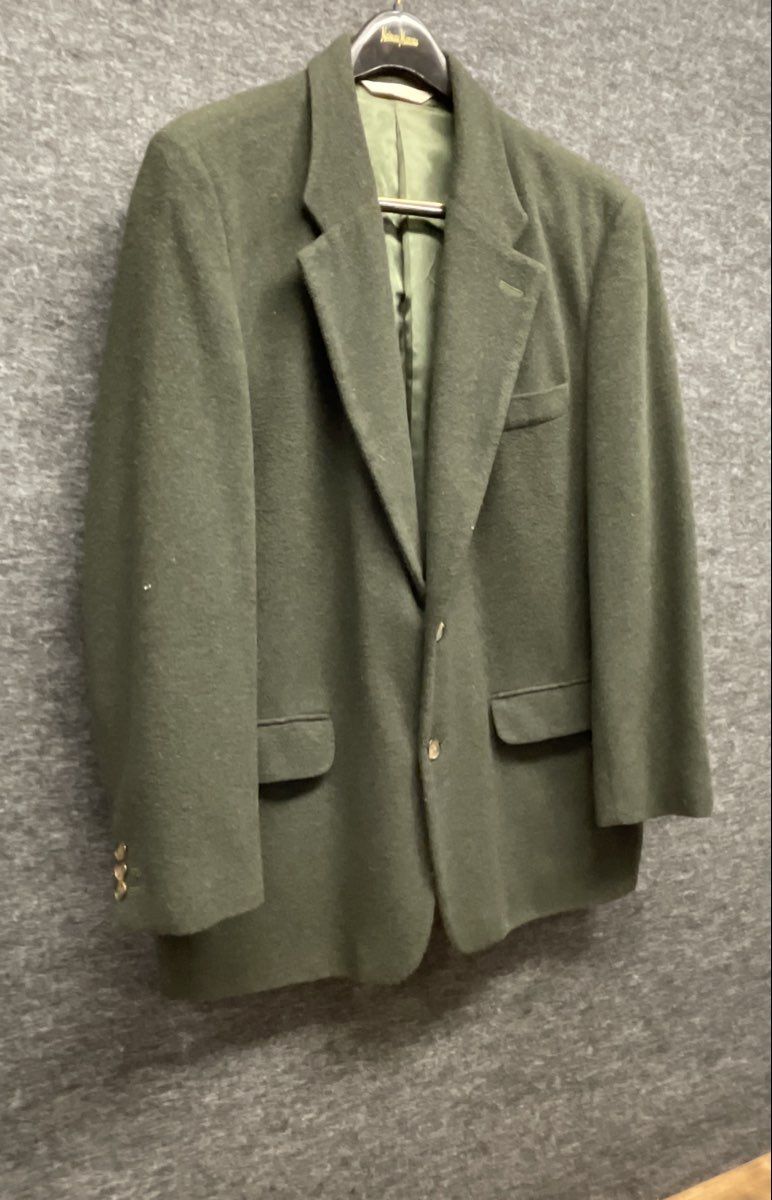 Perry Ellis Men's Green Wool Blend Two Button Blazer Sport Coat Size 42 Large