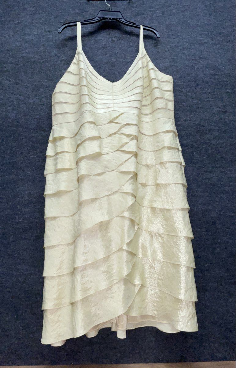 Adrianna Papell Women's Pale Yellow Tiered Ruffle Shimmer Cocktail Dress Sz 22W