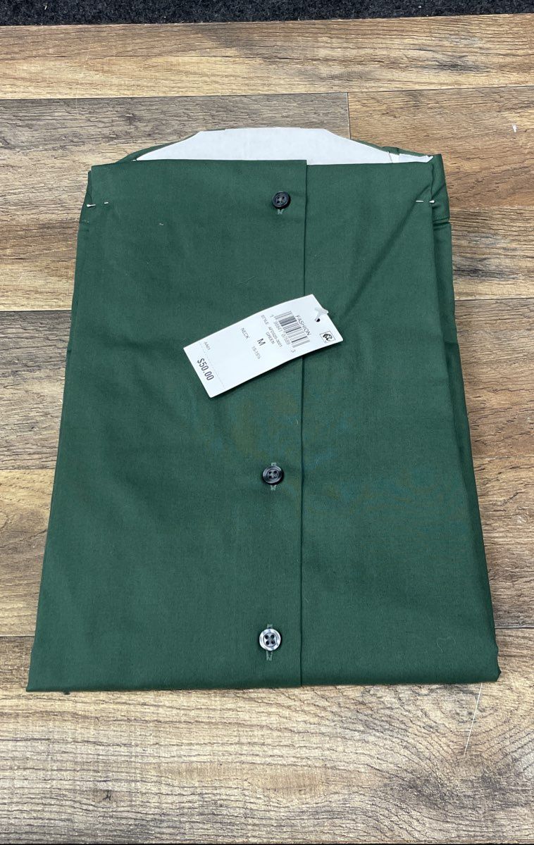 Alfani Men's Regular Fit Green Solid Point Collar Dress Shirt NWT Sz M 15-15 1/2