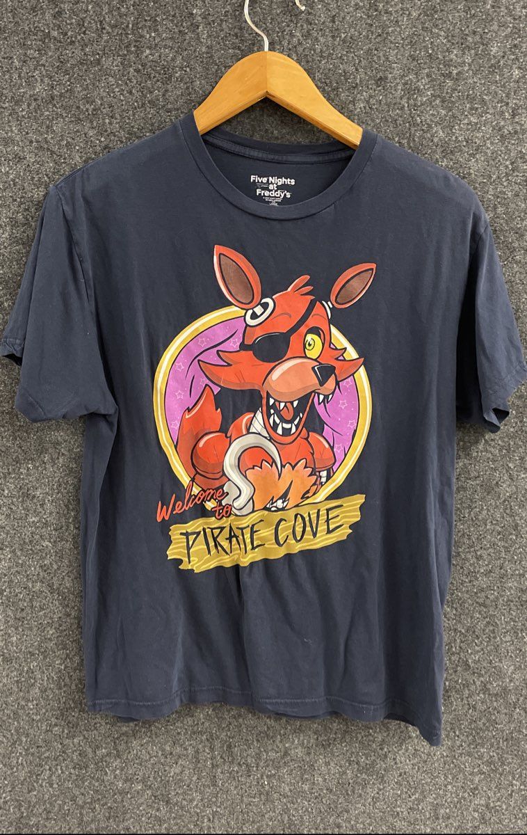Five Nights at Freddy's Men's Gray Foxy Welcome to Pirate Cove T-Shirt Sz L