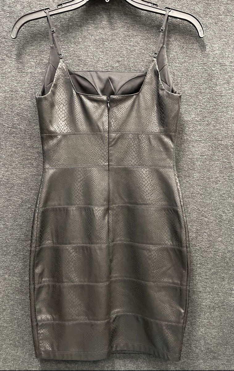 Bebe Women's Black Snakeskin Embossed Faux Leather Bodycon Sheath Dress Sz XS