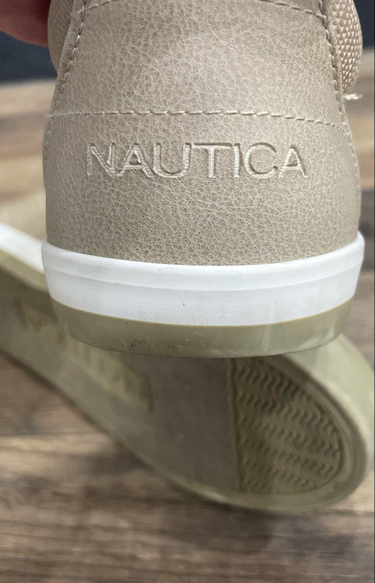 Nautica Bearing Youth Tan Cream Textured Low Top Sneakers Size 6