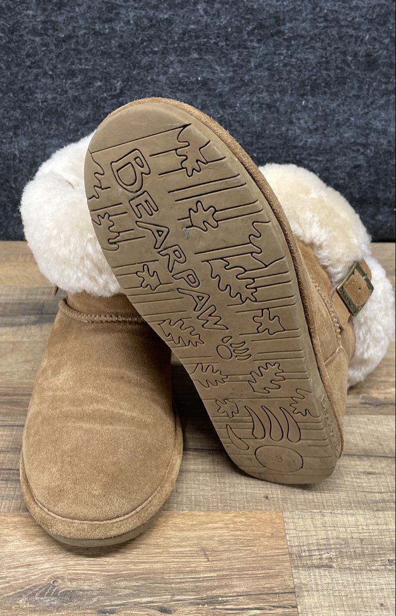 Bearpaw Abby Hickory Brown Suede Fur Lined Boots Women's Size 9