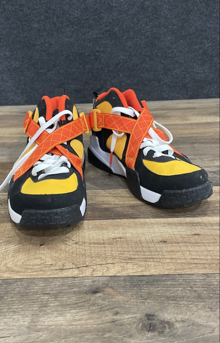 Nike Air Raid Raygun GS Black Yellow Orange Basketball Sneakers Size 5.5Y