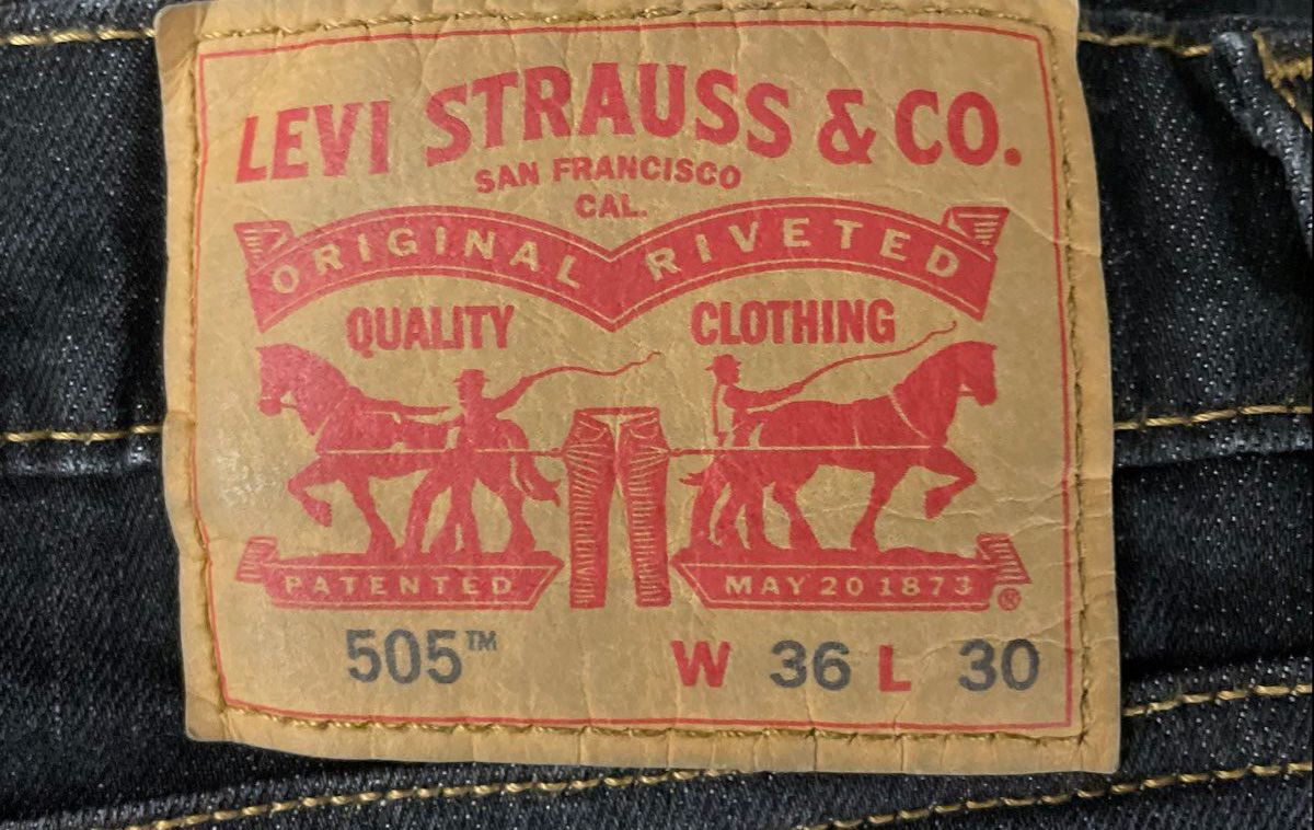 Levi's Men's 505 Regular Fit Jeans Dark Indigo Wash Straight Leg Sz 36x30
