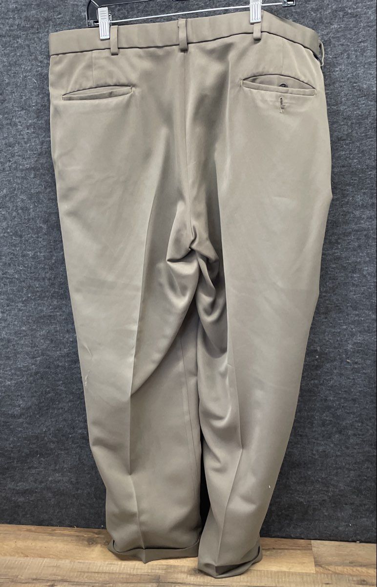 Dockers Golf Men's Green Pleated Relaxed Fit Cuffed Polyester Pants Size 36x29