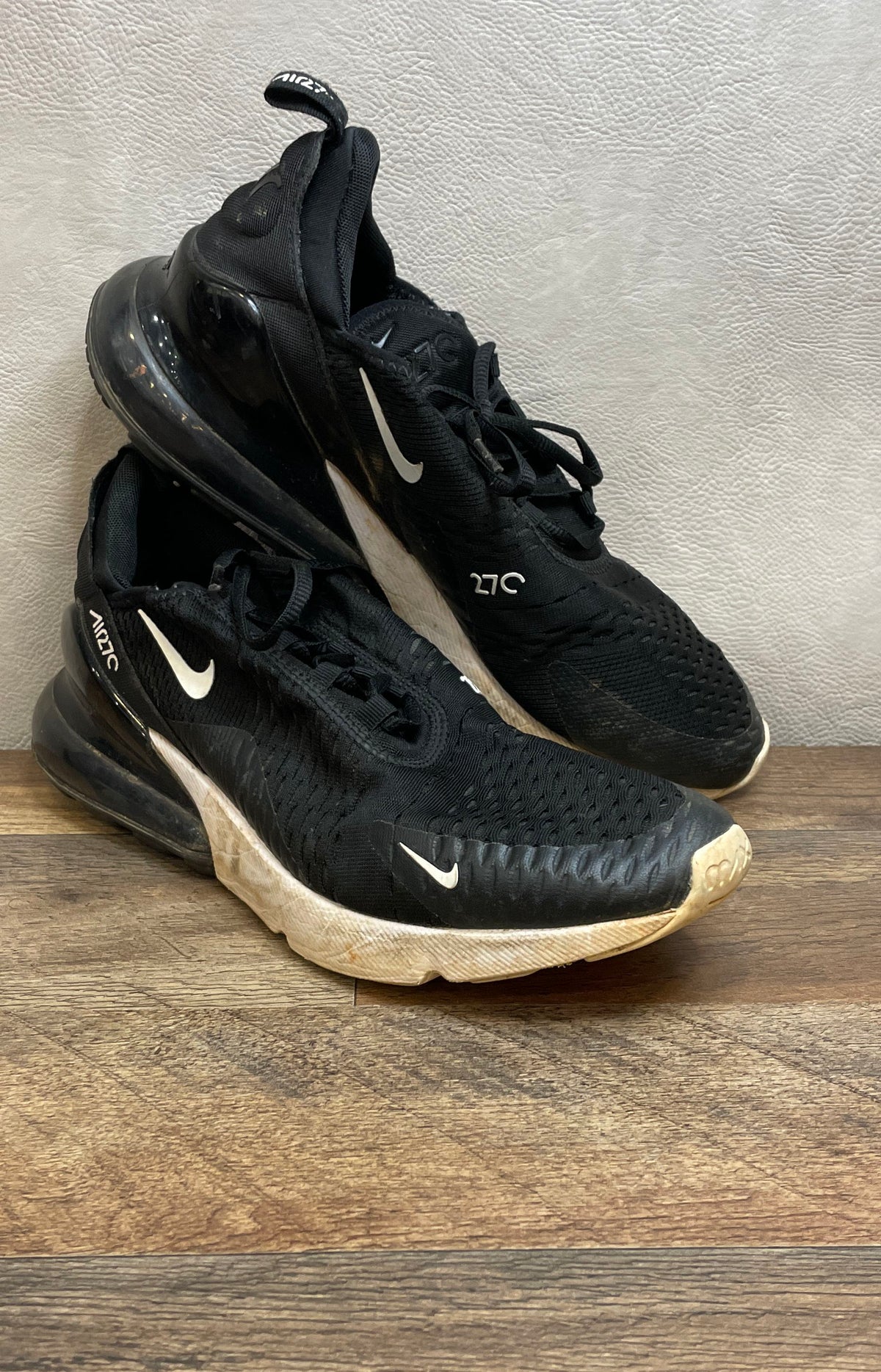Nike Air Max 270 Black White Red Lifestyle Running Sneakers Men's Size 10