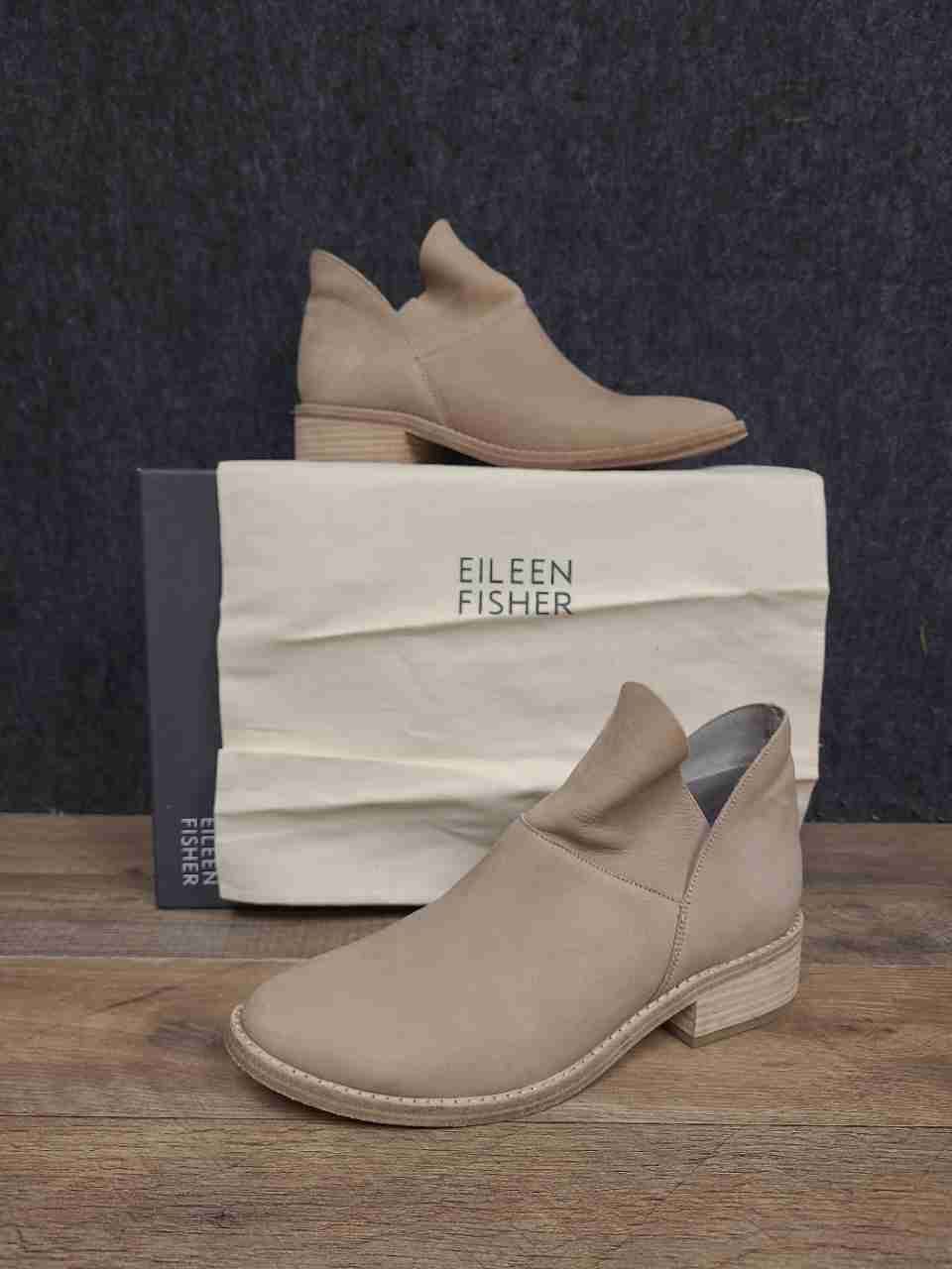 Eileen Fisher Leaf Barley Tumbled Nubuck Ankle Booties Women's Size 7.5
