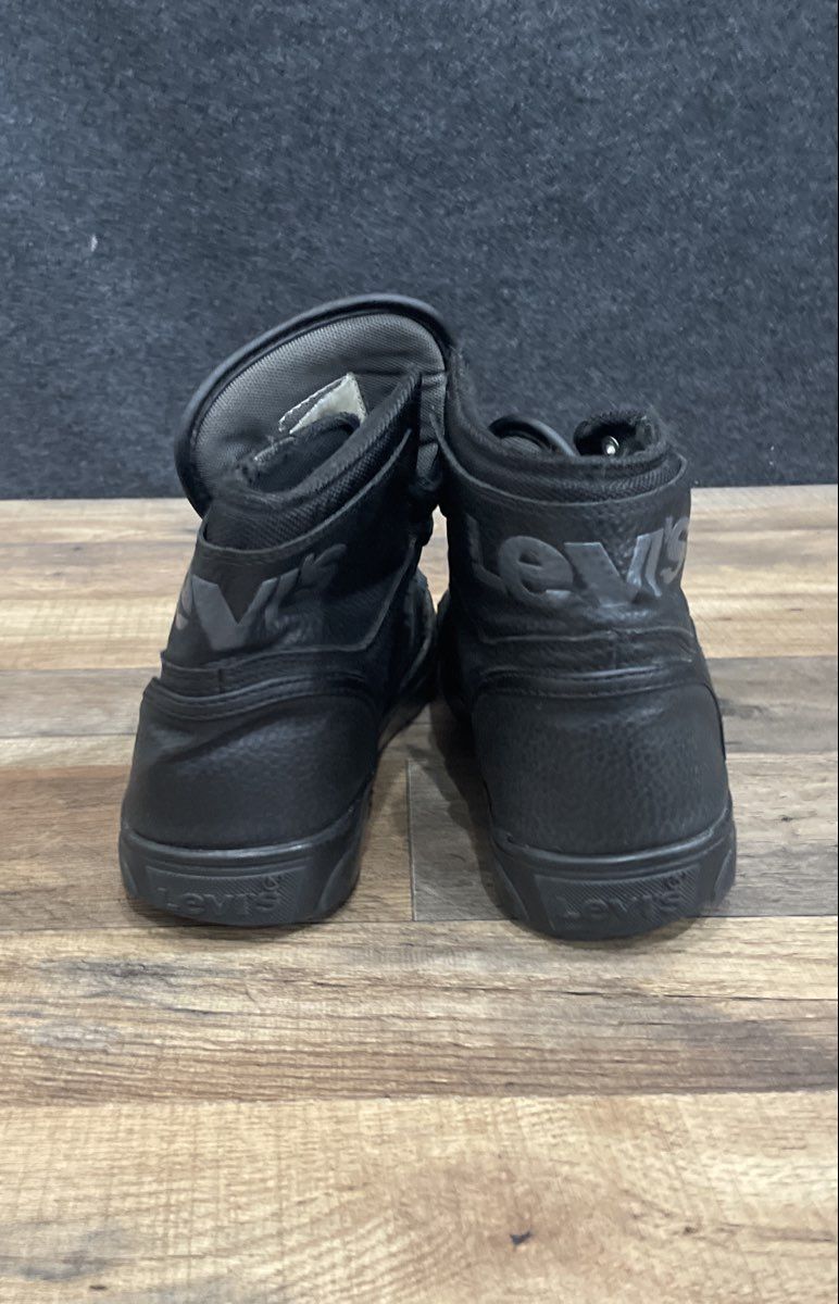 Levi's Triple Black Faux Leather Lifestyle High Top Sneakers Size 12