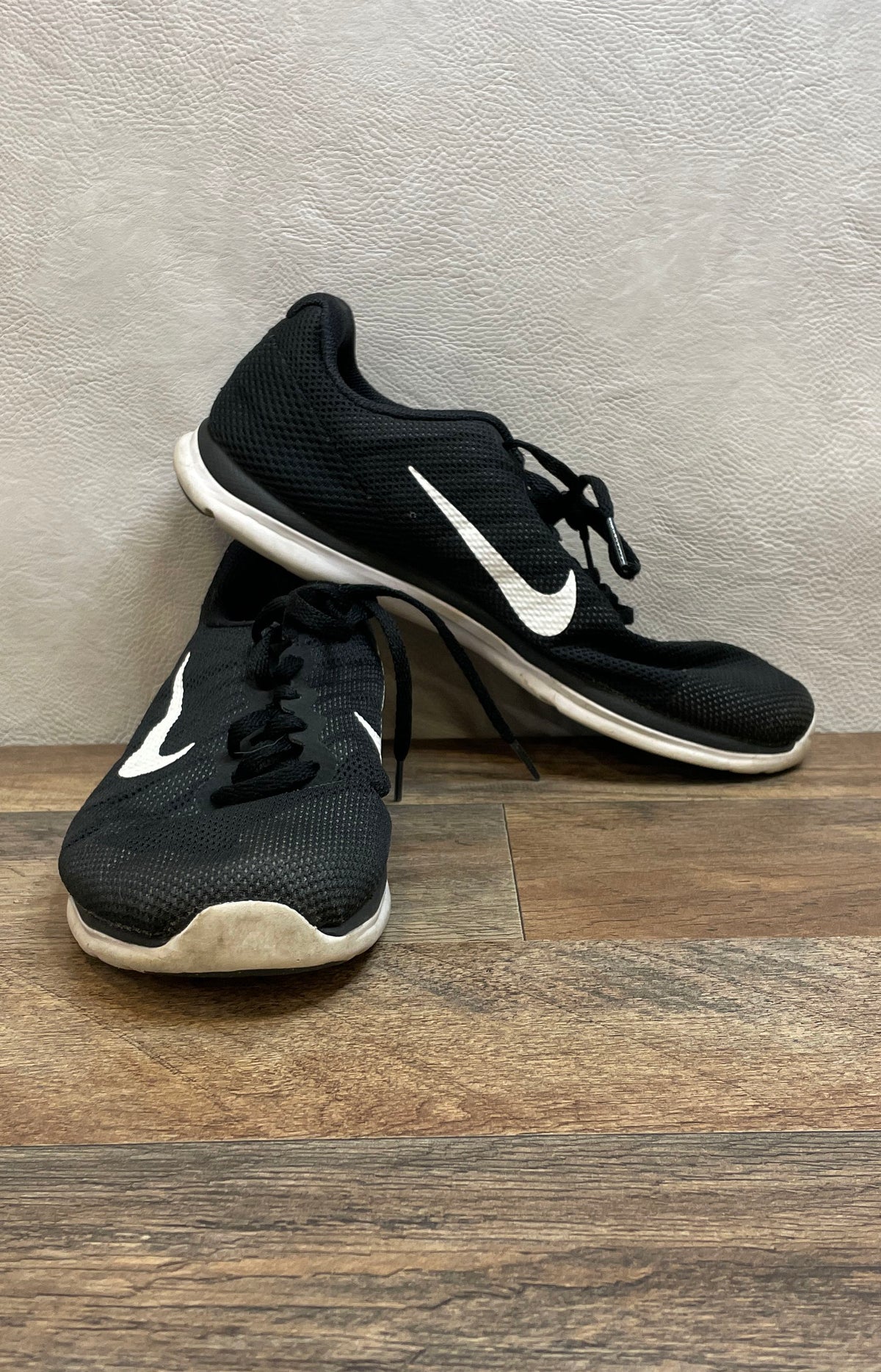 Nike Revolution 3 Black White Running Shoes Women's Size 8.5