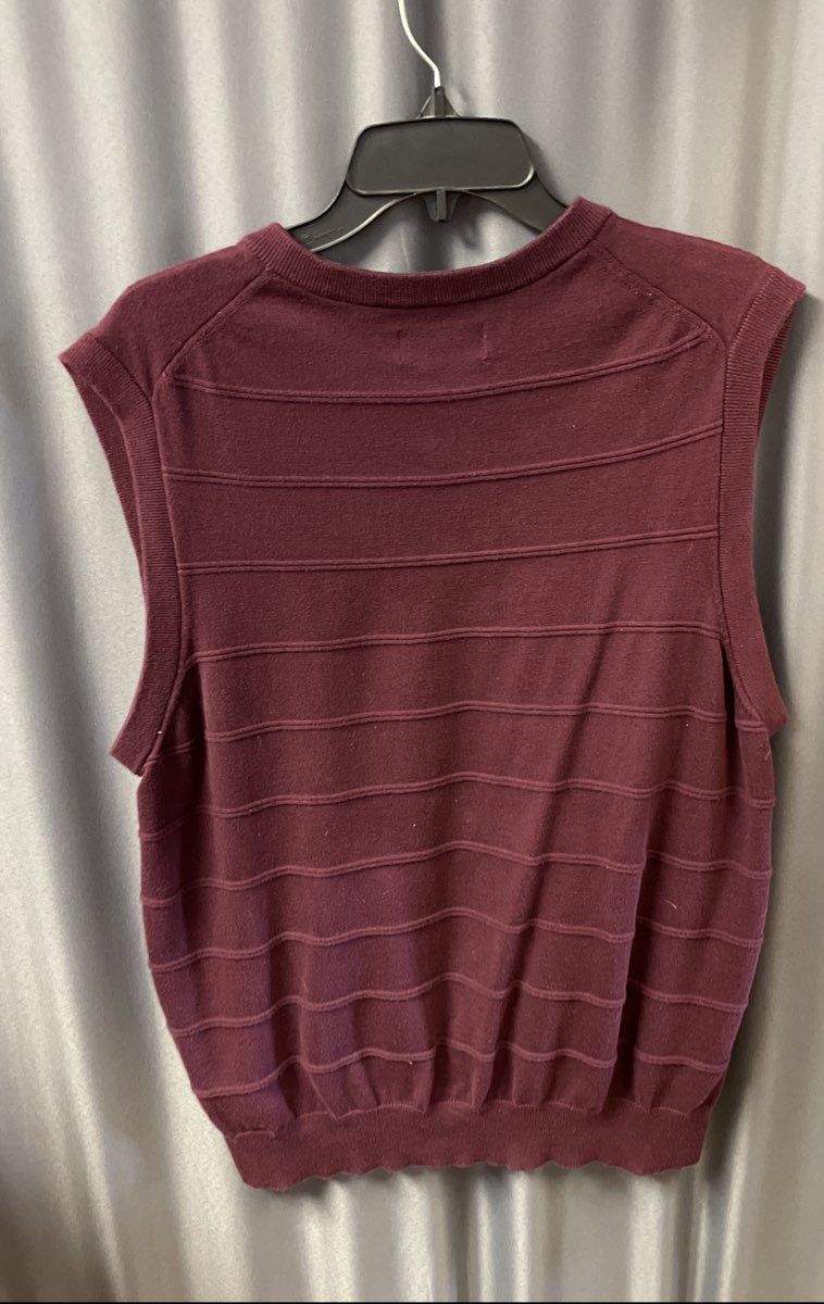 Chaps Men's V-Neck Sweater Vest Burgundy Textured Stripe Sz L