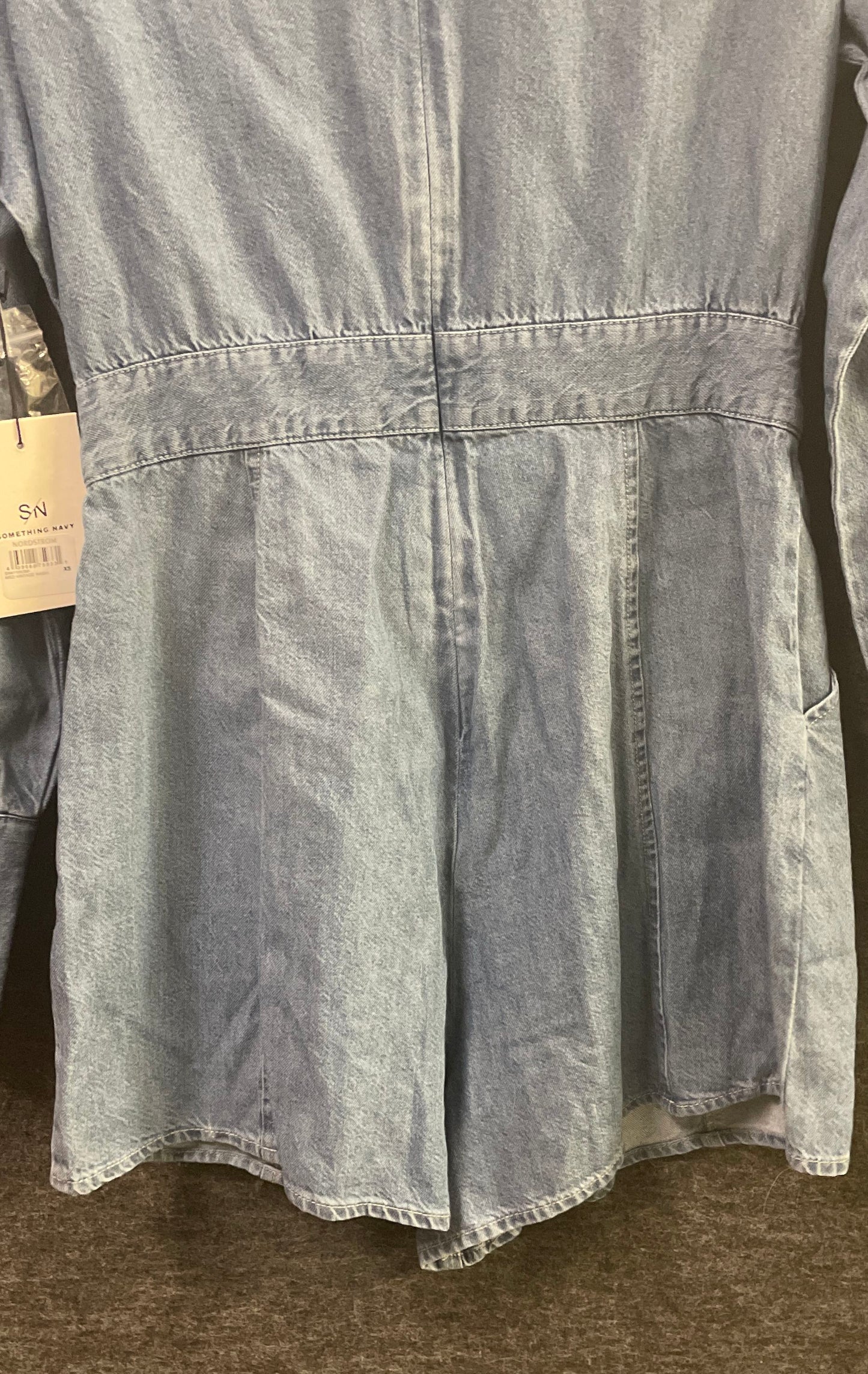 Something Navy Women's Denim Tunic Blouse Med Vintage Wash V-Back Zip NWT Sz XS