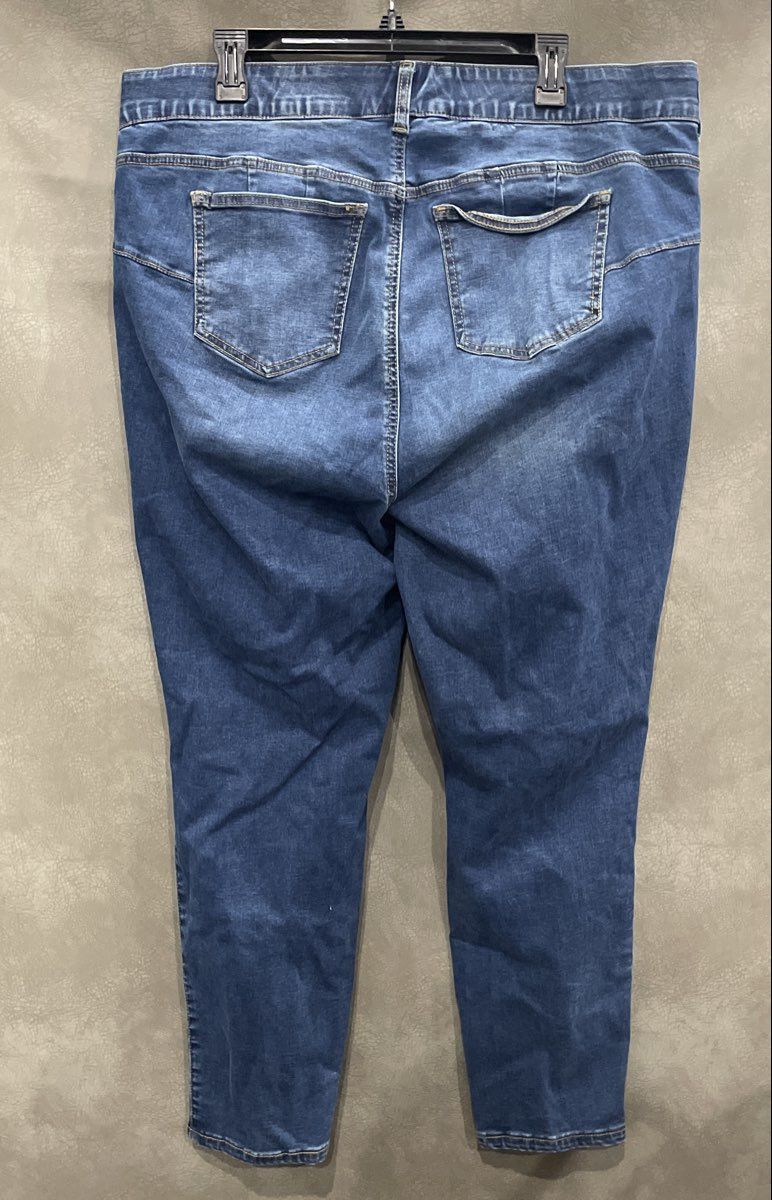 Torrid Women's Blue Bombshell Skinny Jeans Limitless Stretch Sz 18R