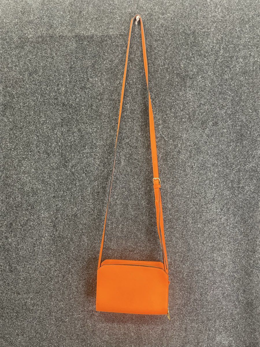 Steve Madden Orange Saffiano Faux Leather Crossbody Wallet Bag Gold Hardware