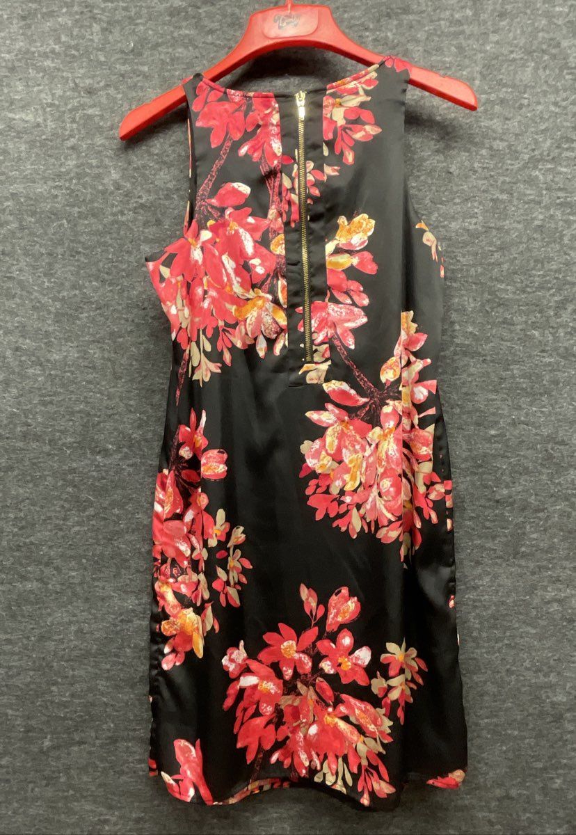 Dana Buchman Women's Black Red Floral Sleeveless Satin Shift Dress Size M