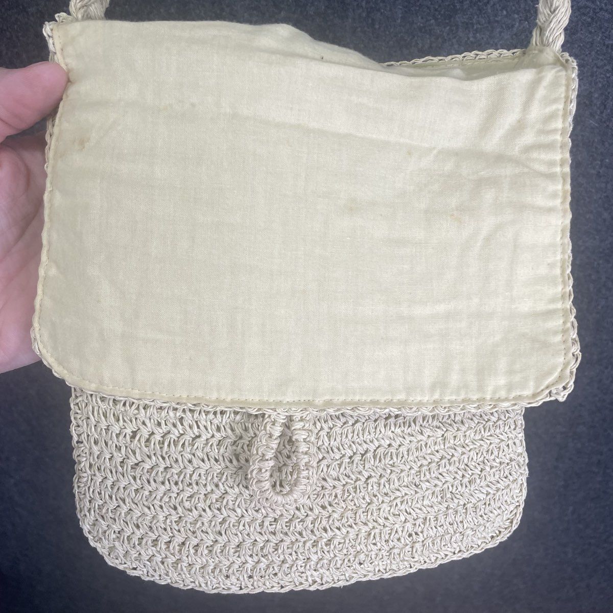 Vintage G.H. Bass & Co Beige Woven Straw Crochet Crossbody Bag Button Closure