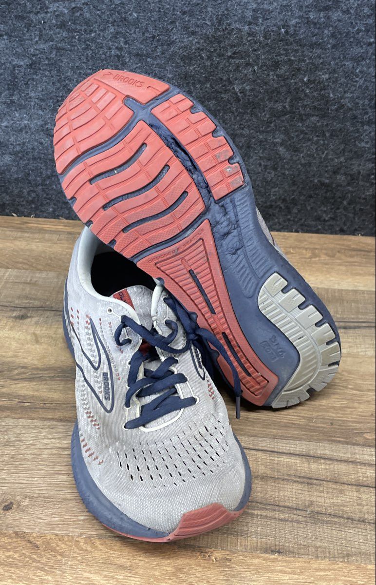 Brooks Glycerin GTS 19 Grey Navy Blue Running Shoes Men's Size 9.5