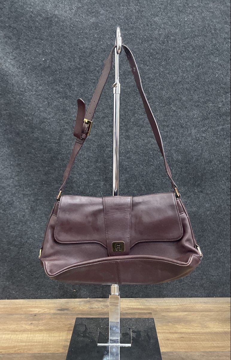 Etienne Aigner Vintage Brown Leather Flap Shoulder Bag Gold Hardware
