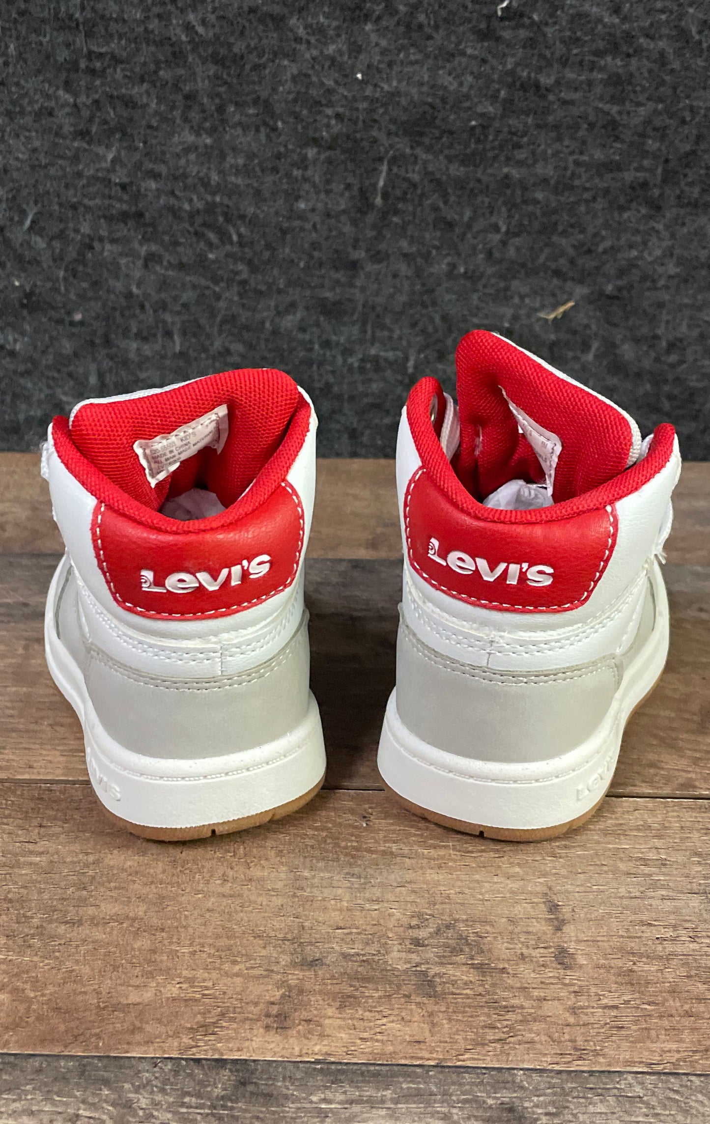 Levi's Youth White Grey Red High Top Court Sneakers Size 5M