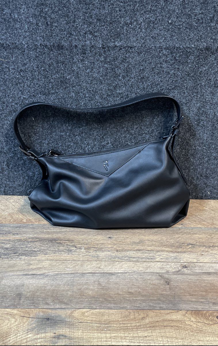 Simply Vera Vera Wang Black Faux Leather Shoulder Bag Purse Slouchy