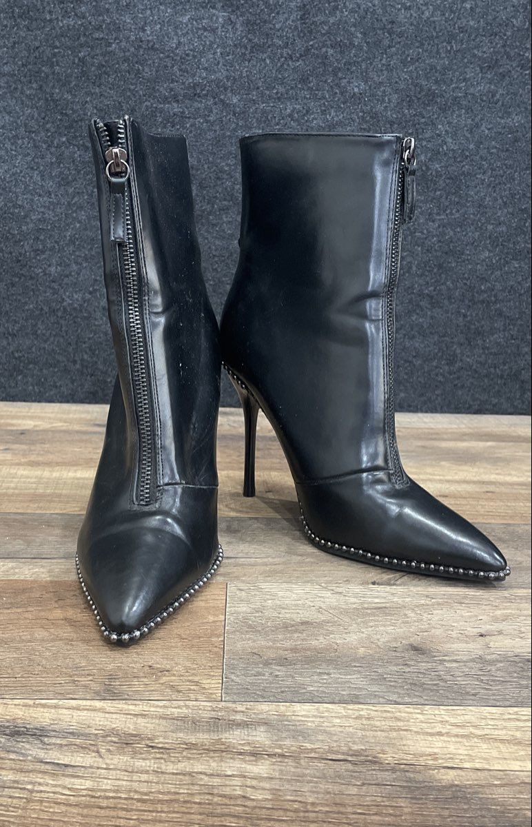 Forever 21 Black Front Zip Studded Pointed Toe Stiletto Ankle Boots Size 8