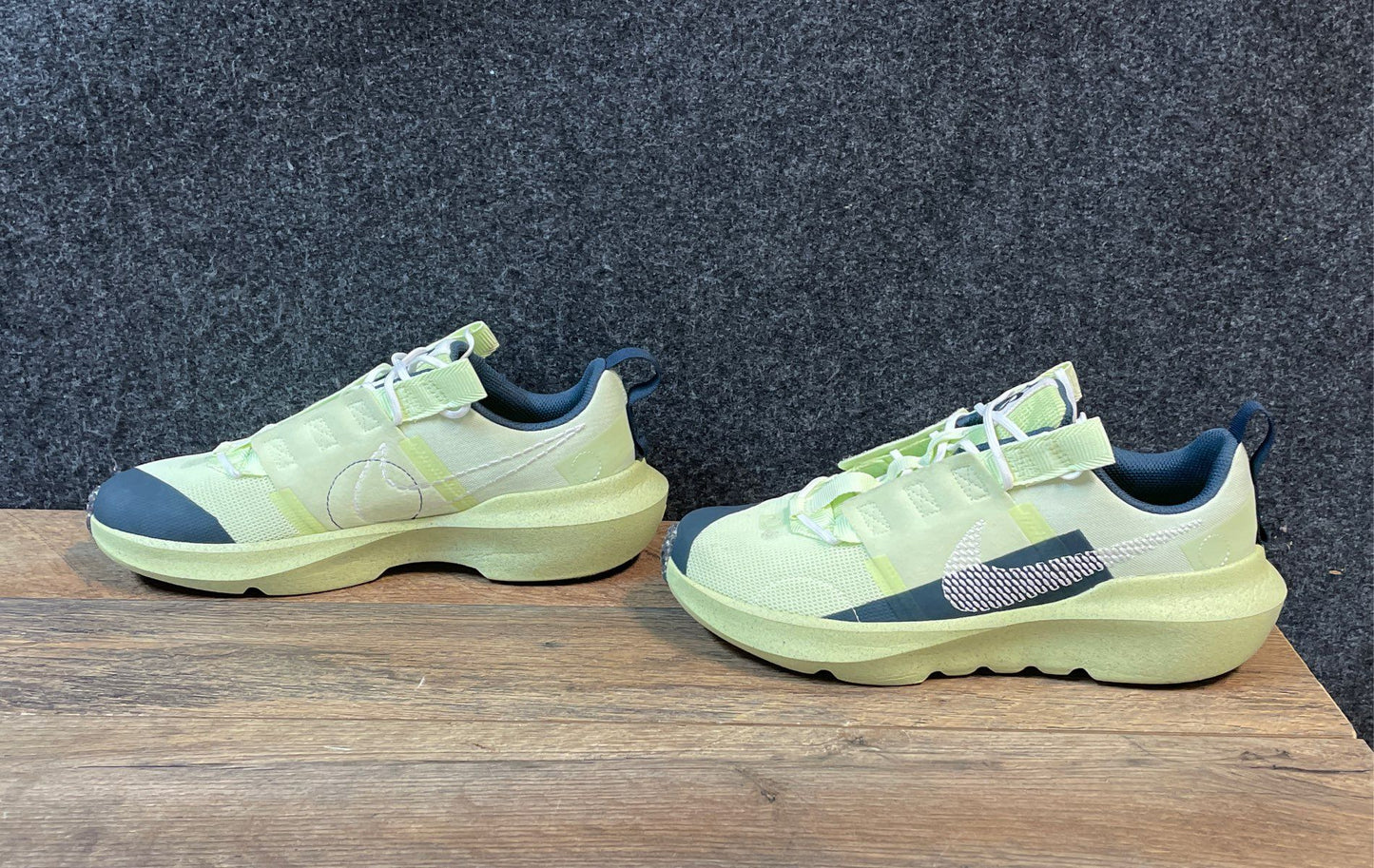Nike Crater Impact Lime Ice Barely Volt Sneakers Youth Size 6.5Y Women's 8