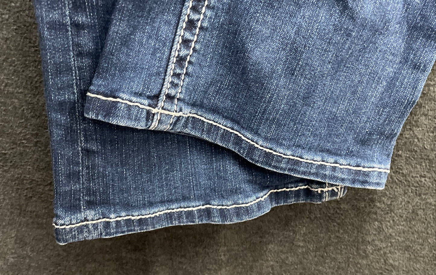 Grace in LA Women's Blue Easy Fit Embellished Bootcut Denim Jeans Sz 27