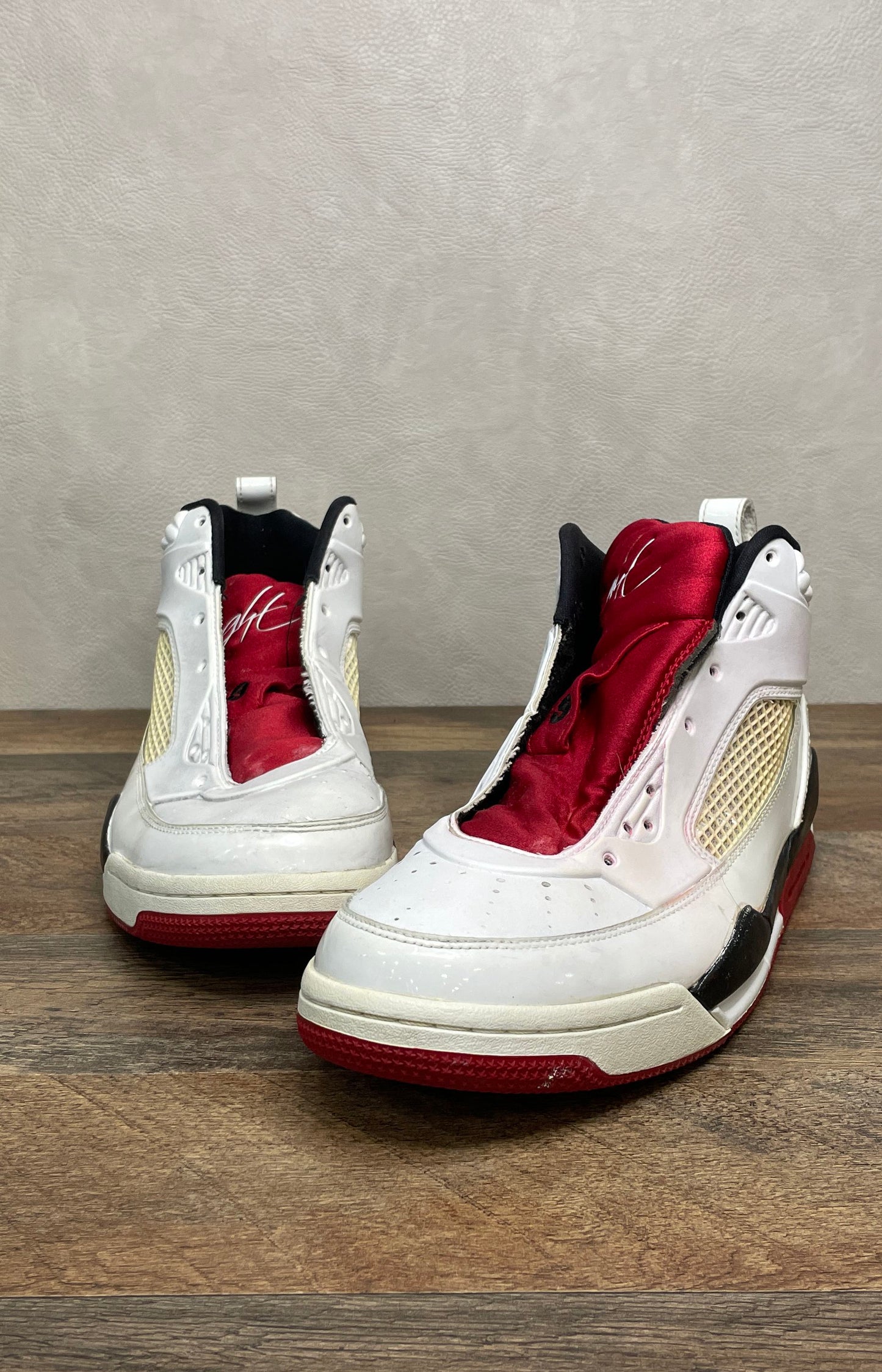 Nike Jordan Flight 9.5 White Black Red Basketball Shoes Men's Size 11