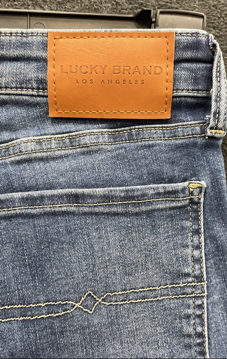 Lucky Brand Women's Blue Sweet Boot Medium Wash Bootcut Jeans Sz 8 / 29 Regular