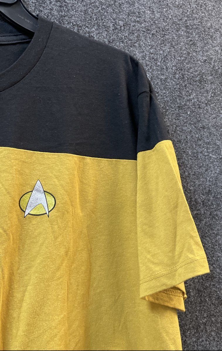 Mad Engine Star Trek Men's TNG Operations Uniform T-shirt Gold Black Pips Sz XL
