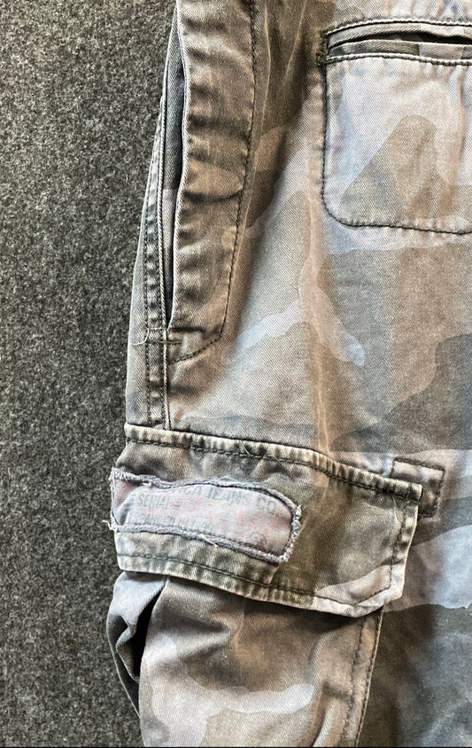 Nautica Jeans Co Men's Grey Camo Cargo Shorts Vintage Y2K Size 40
