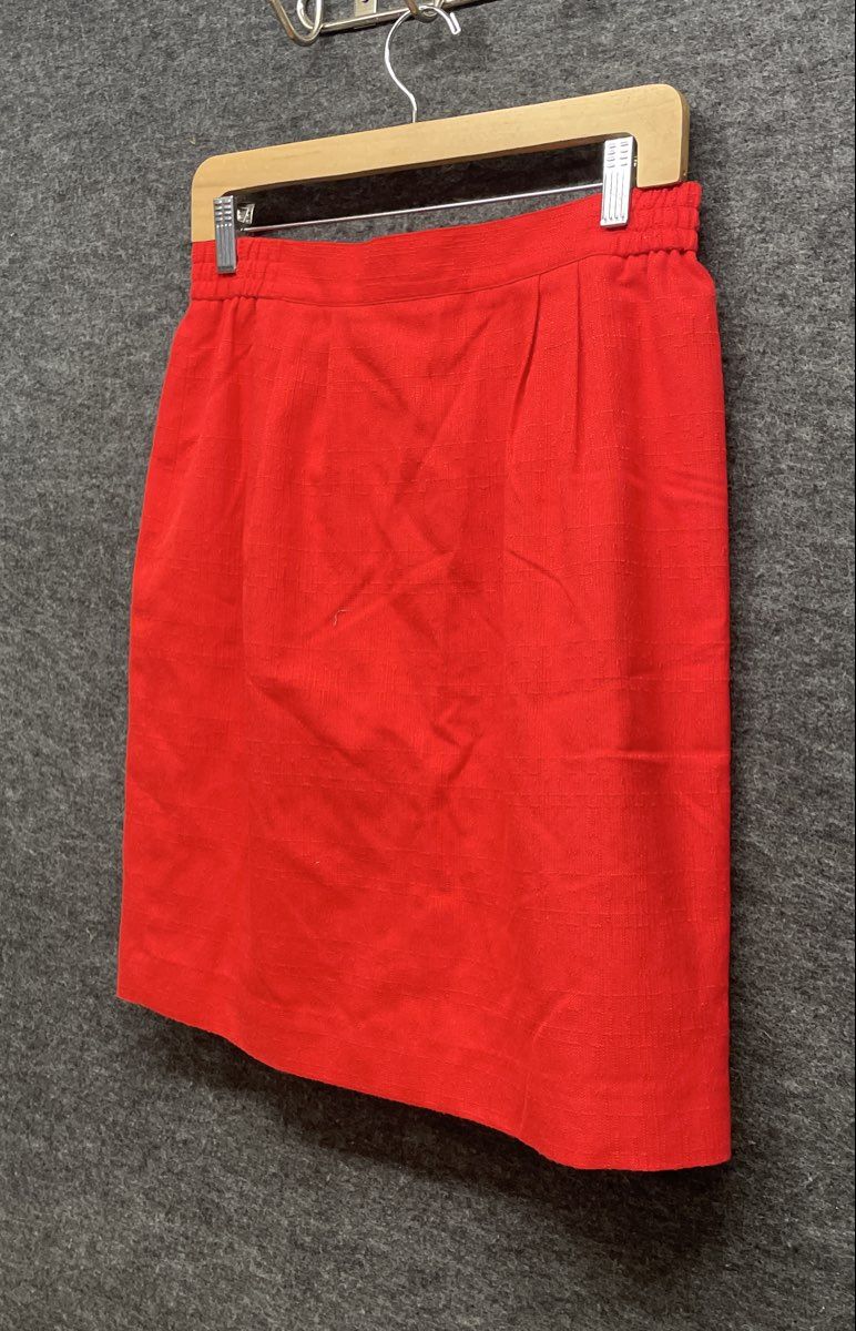 Vintage 90s JCPenney Women's Red Textured Elastic Waist Skirt Sz 12P