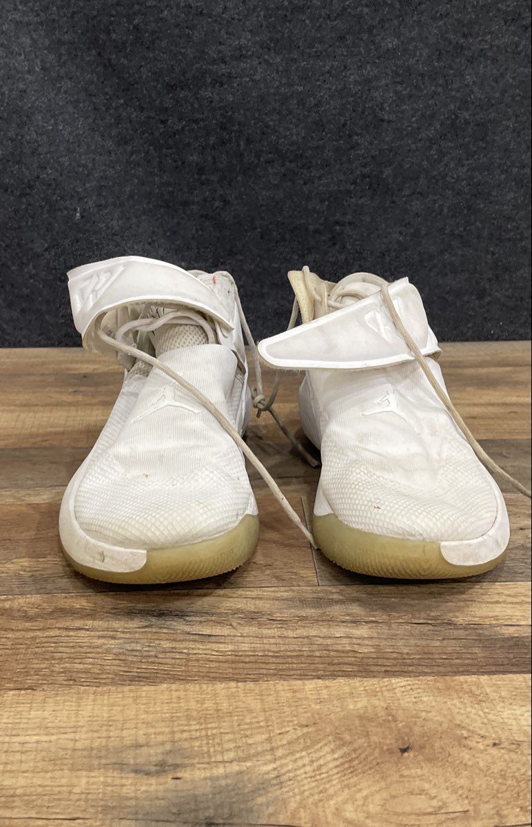 Nike Air Jordan Why Not Zer0.1 White Silver 2-Way Basketball Shoes Size 10.5