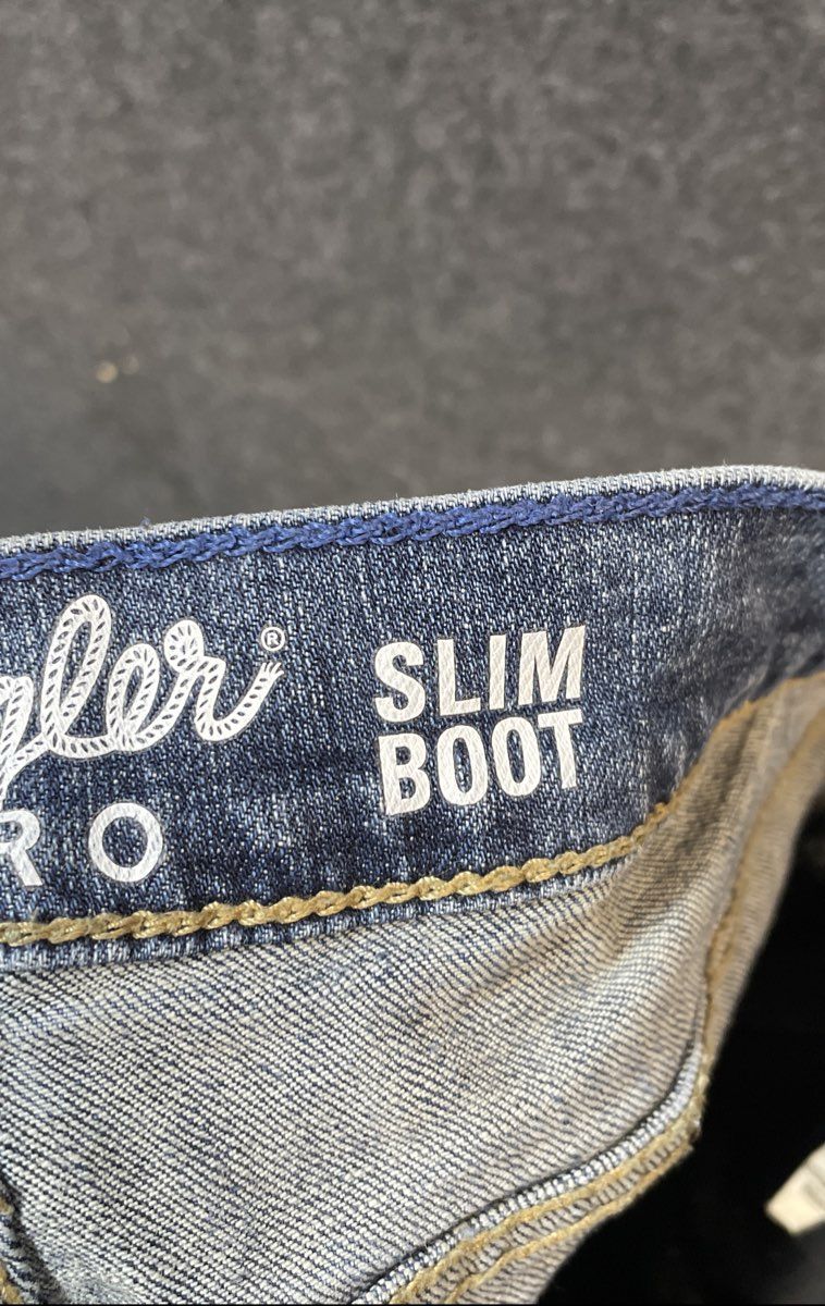 Wrangler Men's Retro Slim Boot Blue Distressed Faded Denim Jeans Sz 30x32