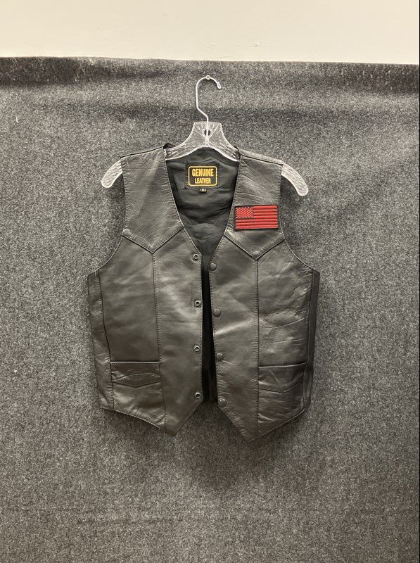 Vintage Men's Black Leather Motorcycle Biker Vest Skull Wings Flag Patch Sz S