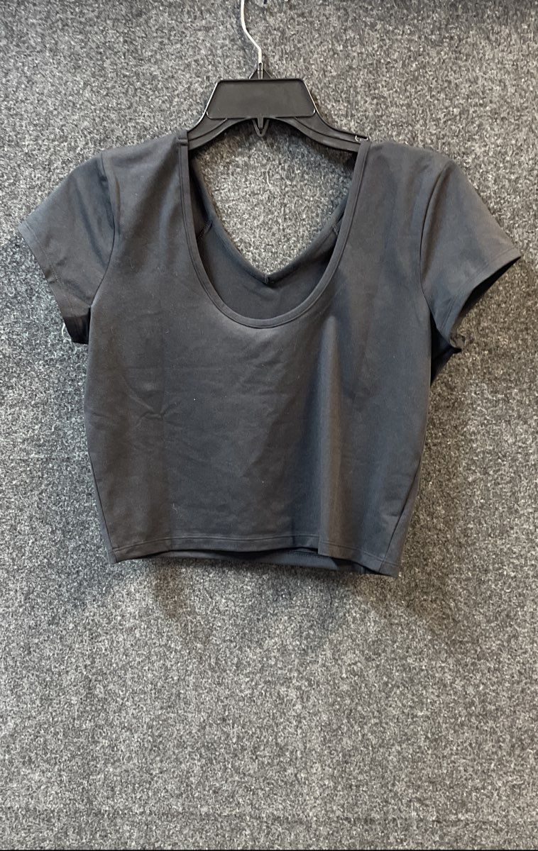 Under Armour Women's Movement Crop Short Sleeve Fitted Black Sz M NWT