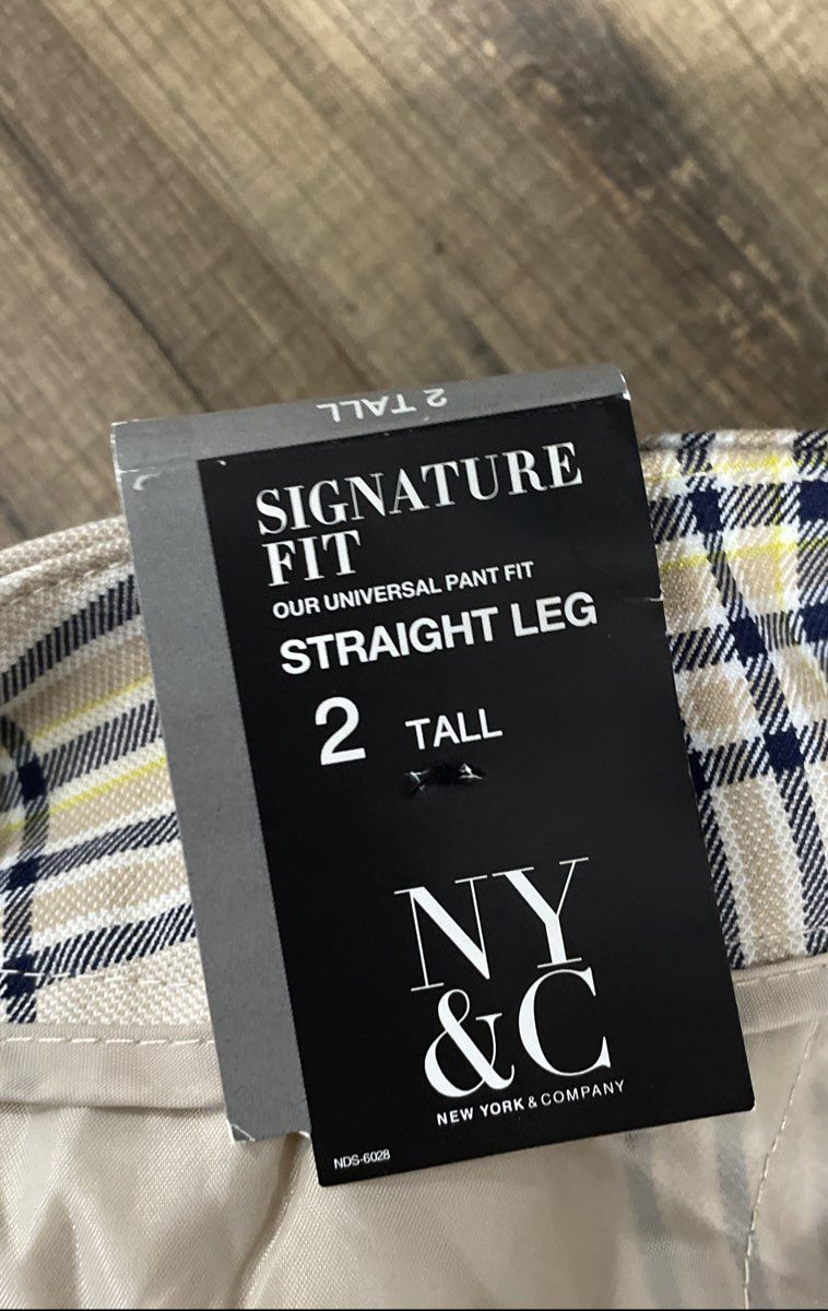New York & Company Women's Beige Plaid Straight Leg Pants NWT Sz 2 Tall