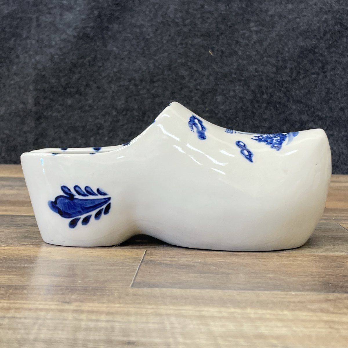 Vintage 1978 Geerlings Dutch Mini Clog Ashtray Blue White Porcelain Windmill
