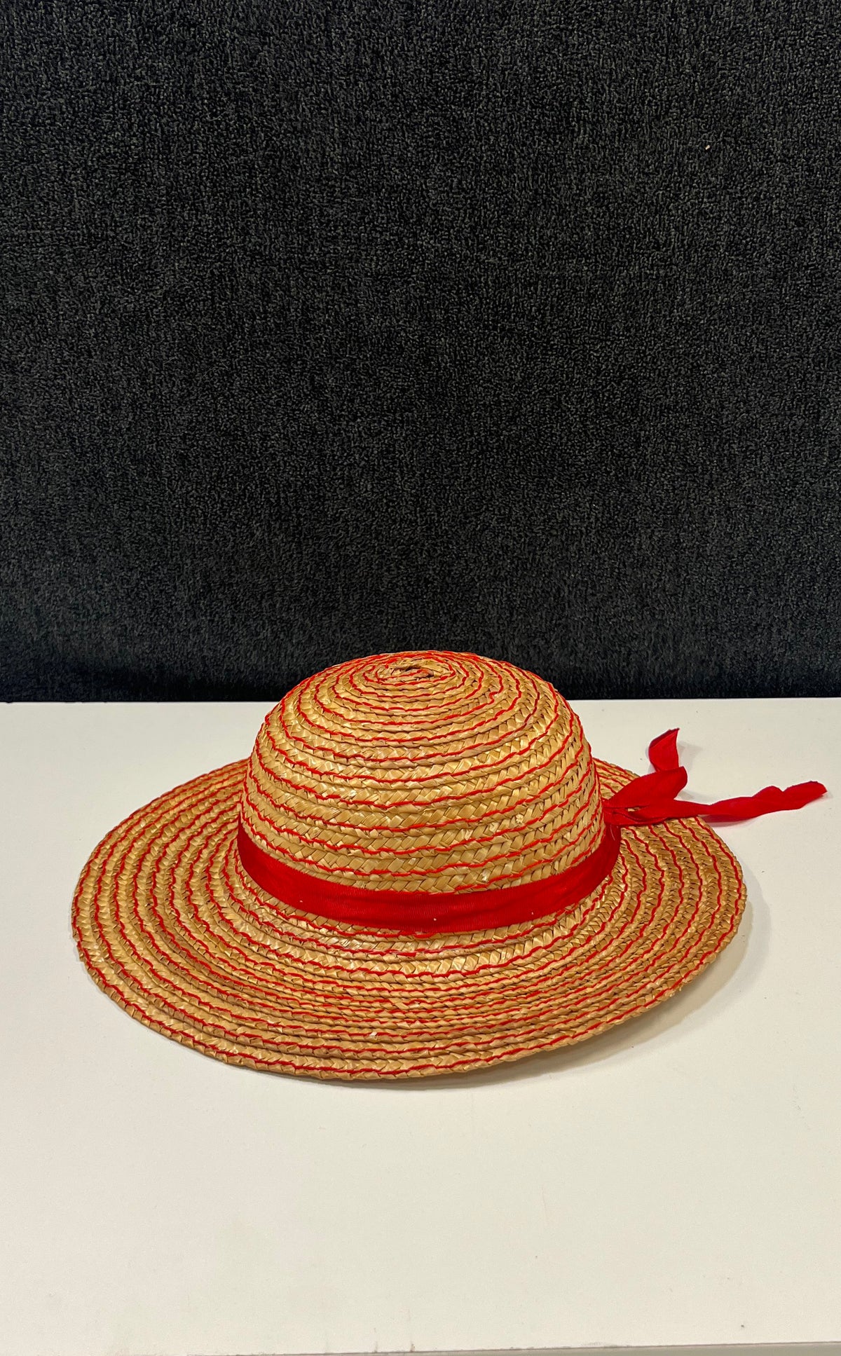 Women's Tan Wheat Straw Sun Hat Red Spiral Stitched Ribbon Tie Wide Brim