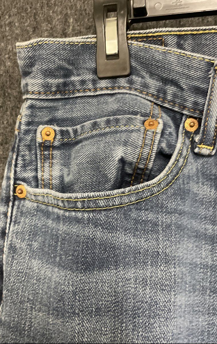 Levi's Men's 505 Regular Fit Straight Leg Jeans Medium Wash Blue Sz 36x30