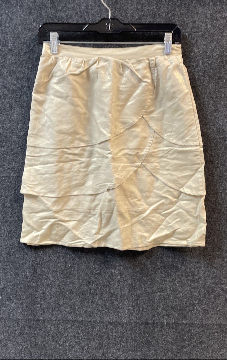 Edme & Esyllte Women's Cream Tiered Scalloped Petal Shimmer Linen Skirt Sz 2