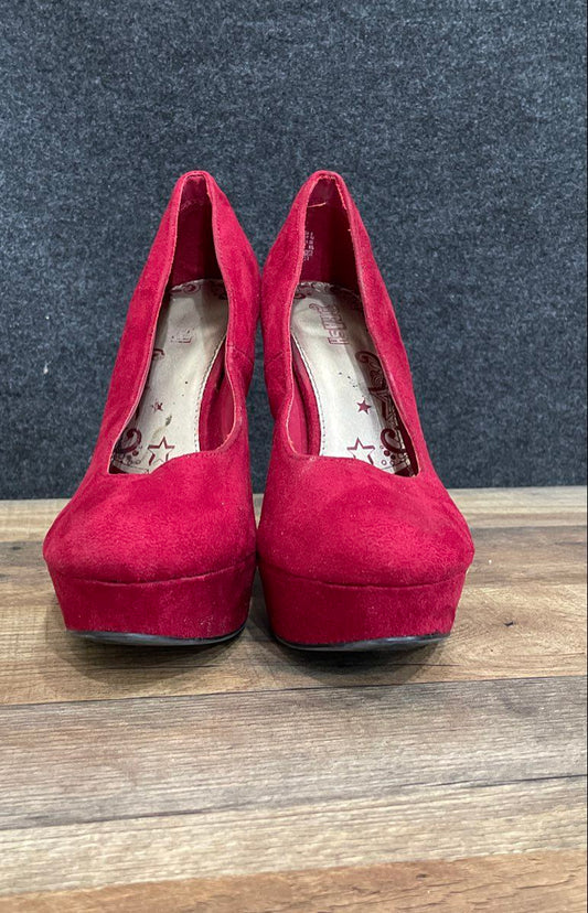 Brash Red Faux Suede Platform High Heel Pumps Women's Size 8