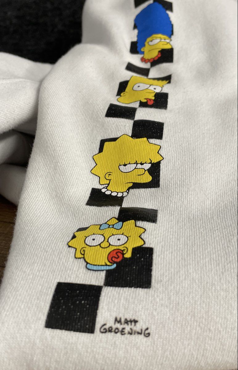 Vans The Simpsons Men's White Hoodie Family Couch Checkerboard Sleeve Size M