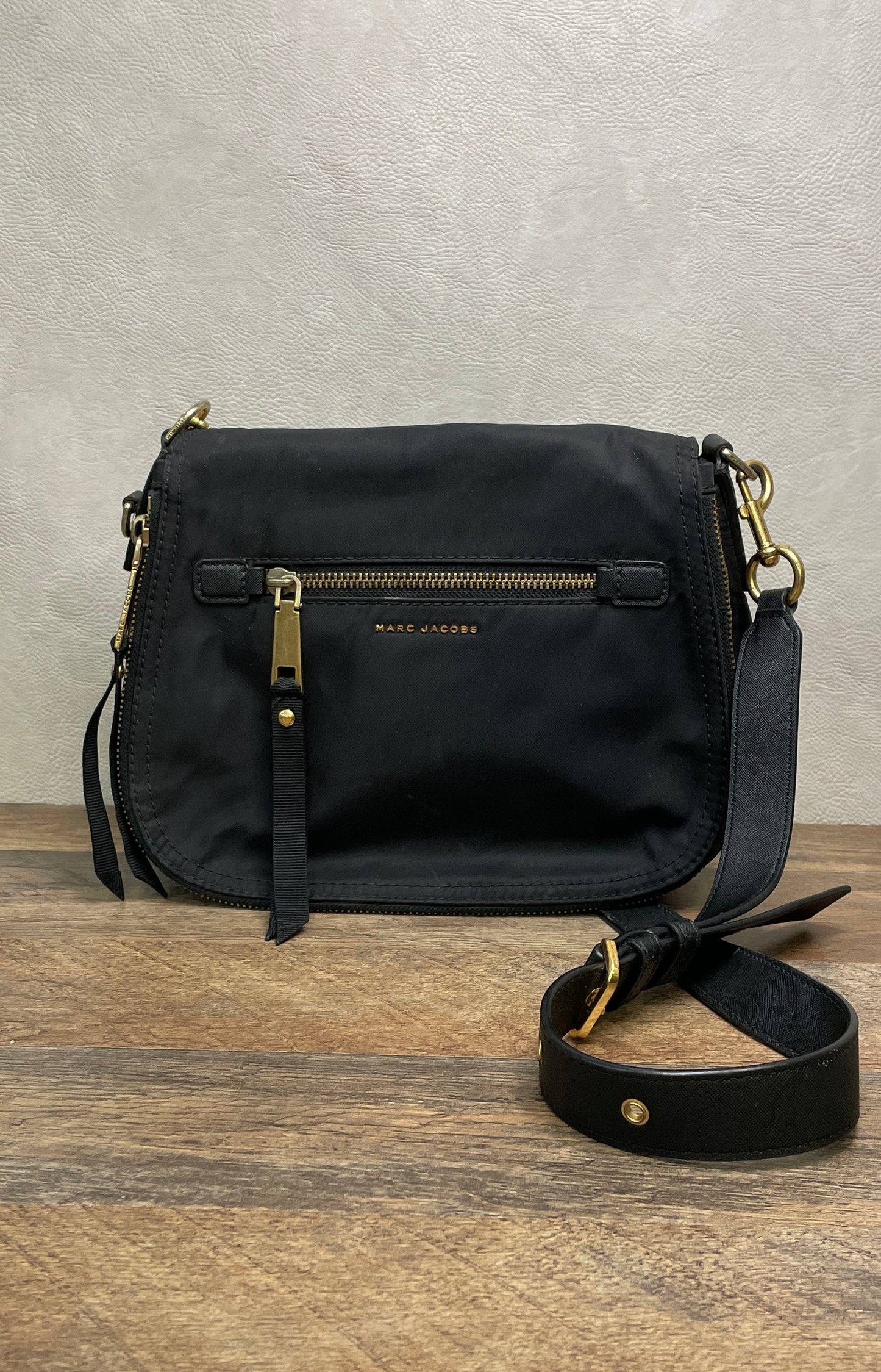 Marc Jacobs Black Nylon Crossbody Messenger Bag Gold Hardware