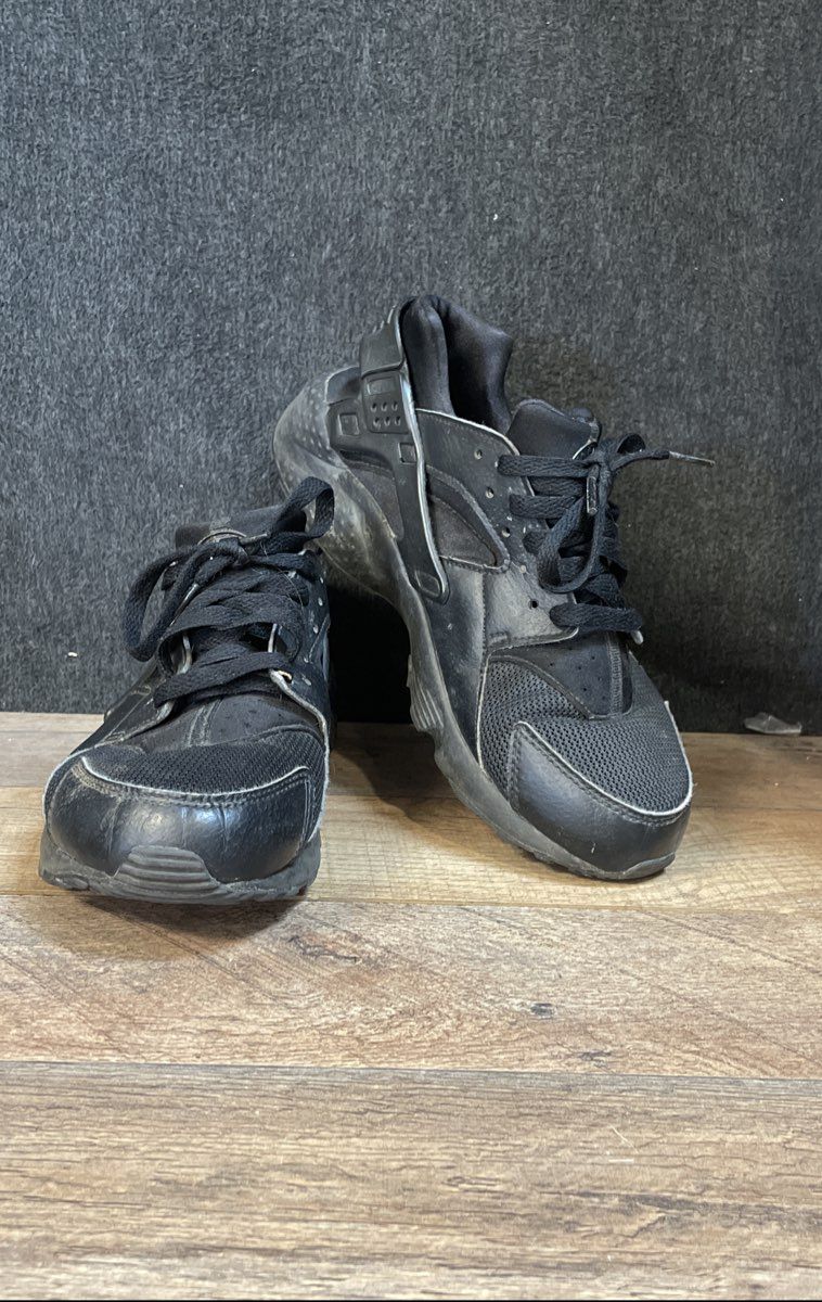 Nike Air Huarache Triple Black GS Kids Youth Athletic Sneakers Size 7Y