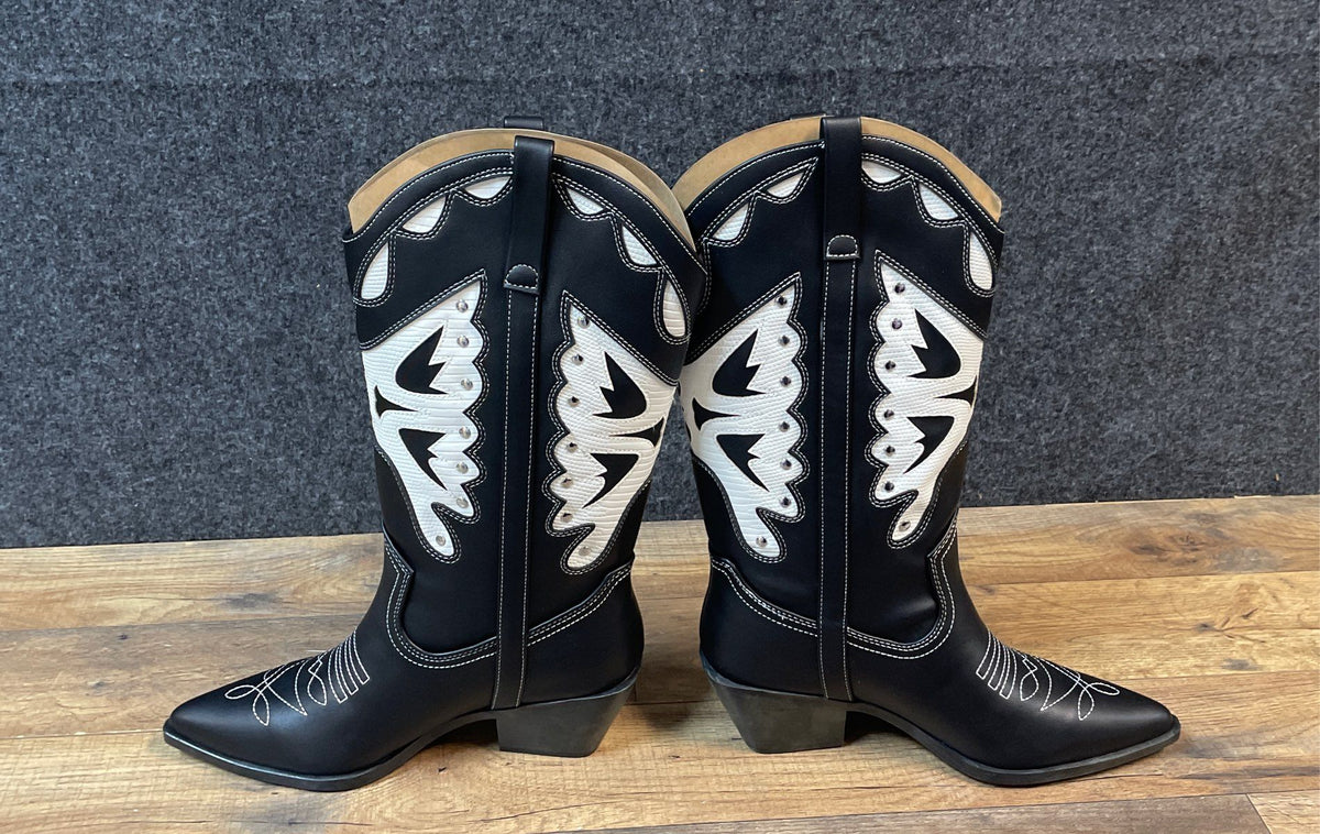 Madden Girl Saloonn Women's Black White Western Boots Size 8 NIB