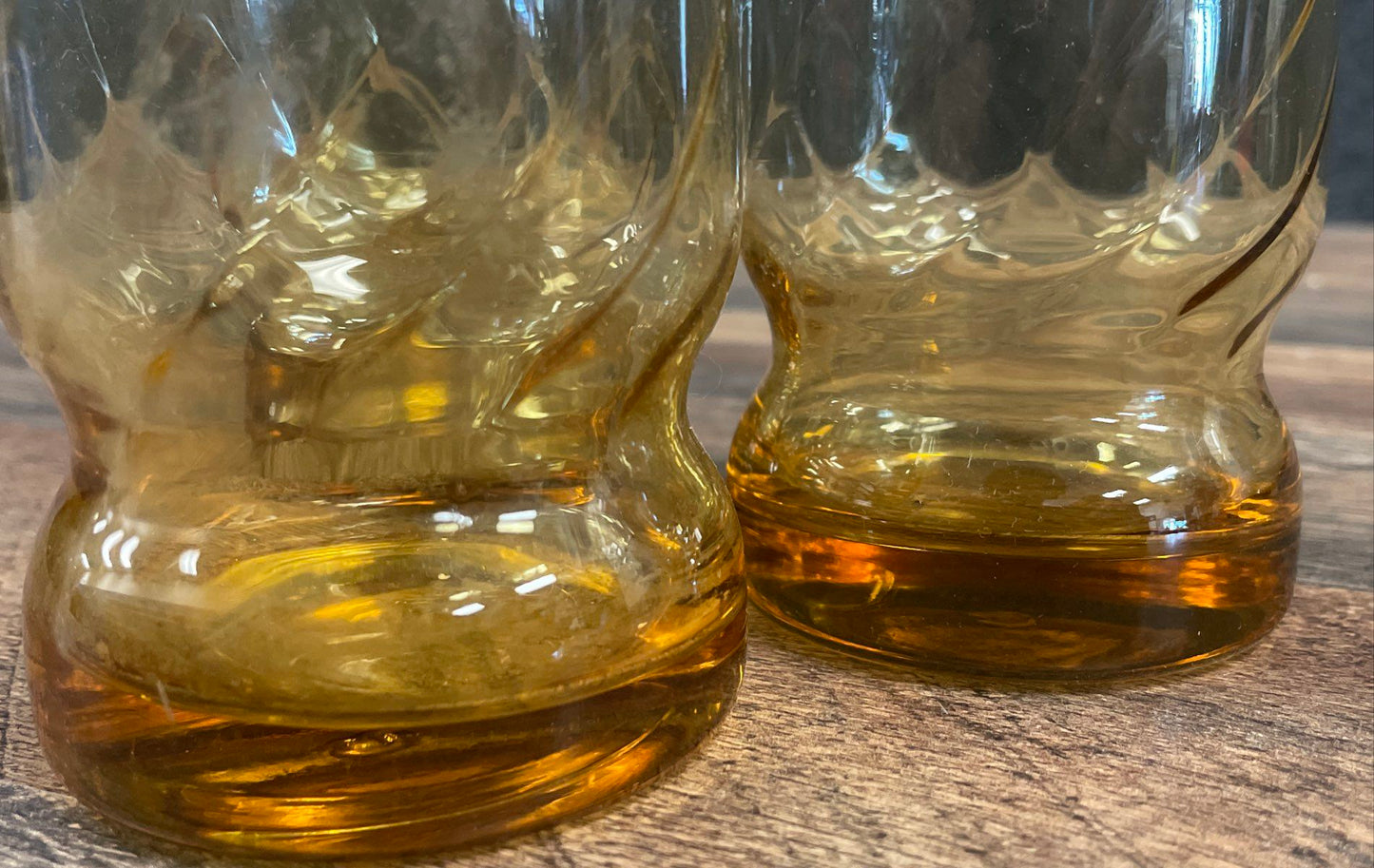L.E. Smith Amber Glass Juice Tumblers 3 Piece Set Pinwheel Swirl Pattern 3.5"