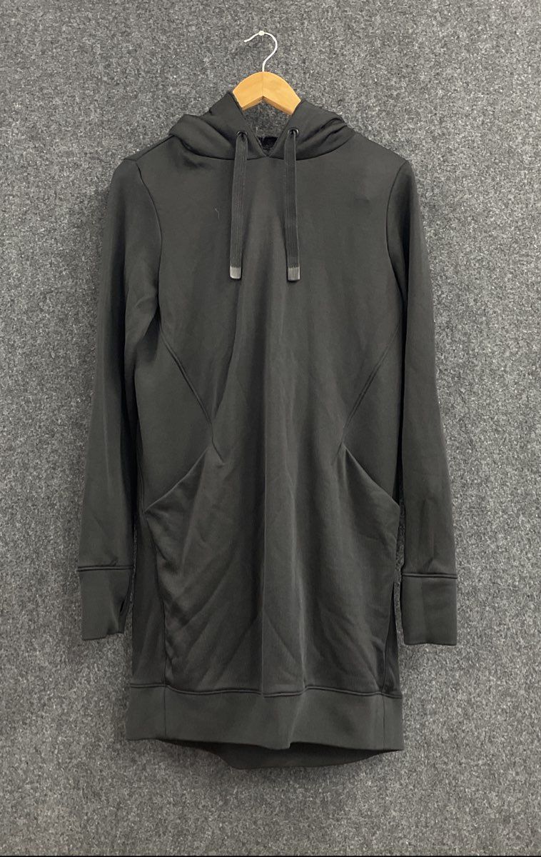 Athleta Women's Triumph Luxe Shine Hoodie Dress Black Thumbholes Sz S